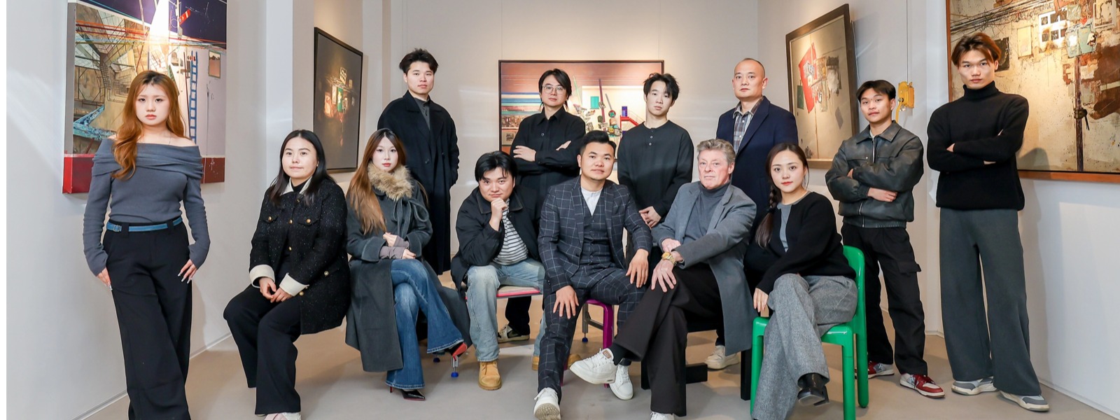 公司团队合照 回形针设计